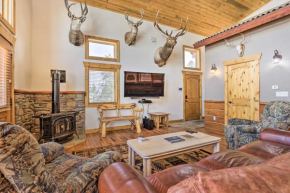 1 Mi to Lake Granby Home with Mtn Views and Gas Grill